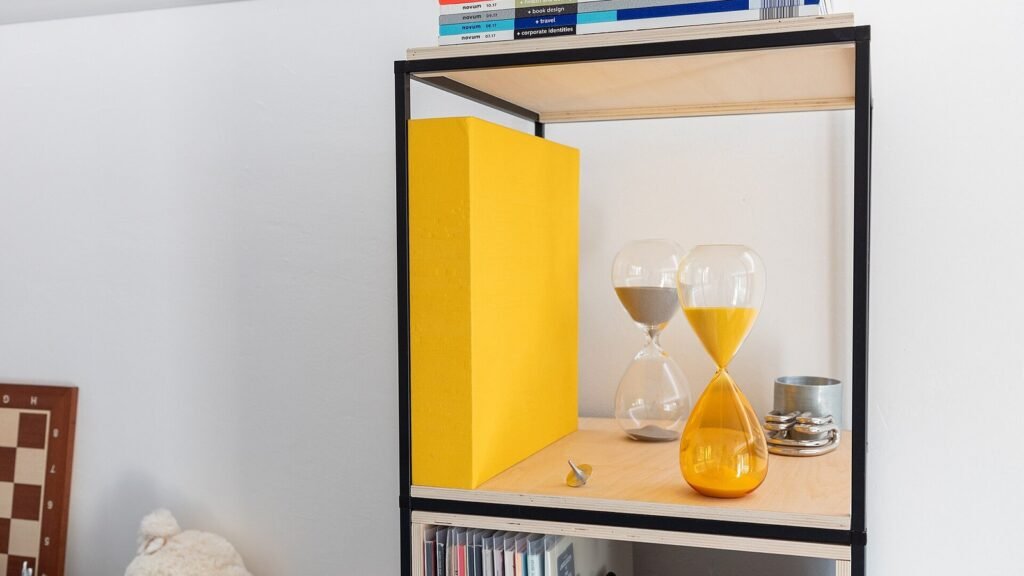Hourglasses showing how long SEO takes to work