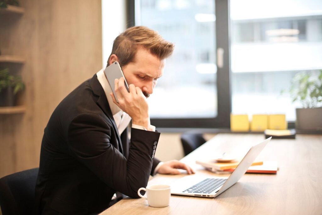 B2B SEO Strategy: How to Win Long Sales Cycles